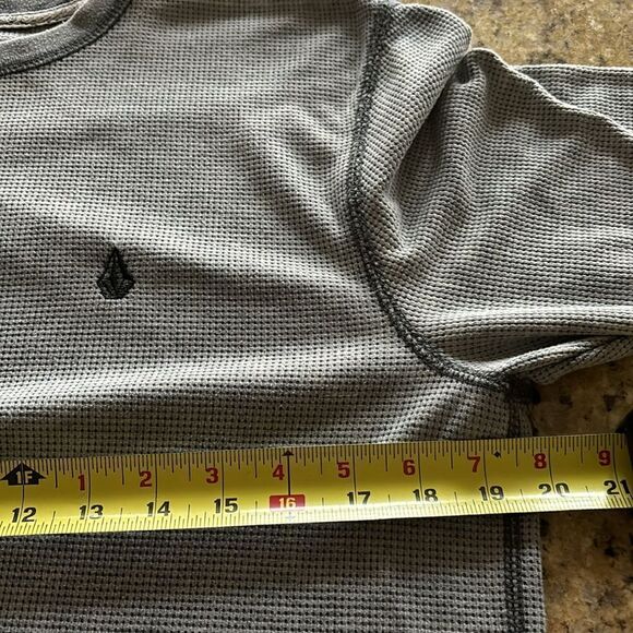 Volcom Vintage Gray Thermal Long Sleeve Shirt Y2K size large - Picture 6 of 7